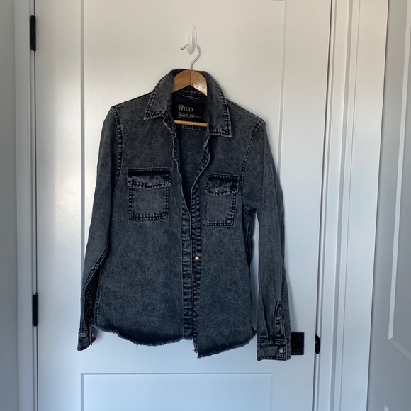 Wild Horse Black Distressed Wash Denim Jacket - Picture 1 of 6